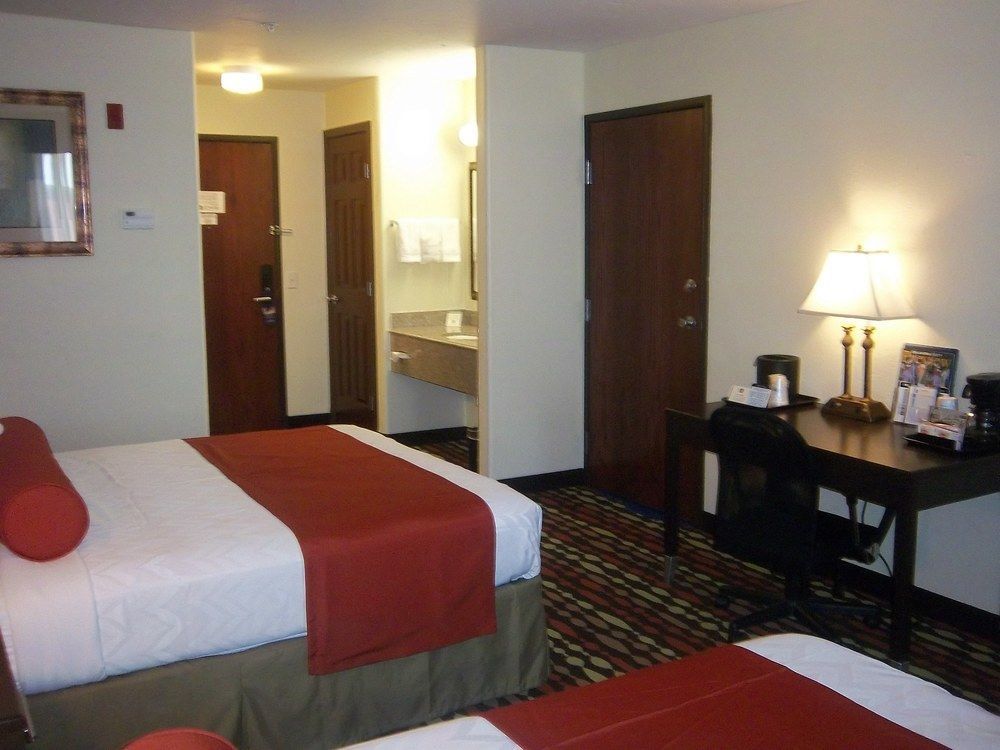 Best Western Greentree Inn & Suites Moore Dış mekan fotoğraf